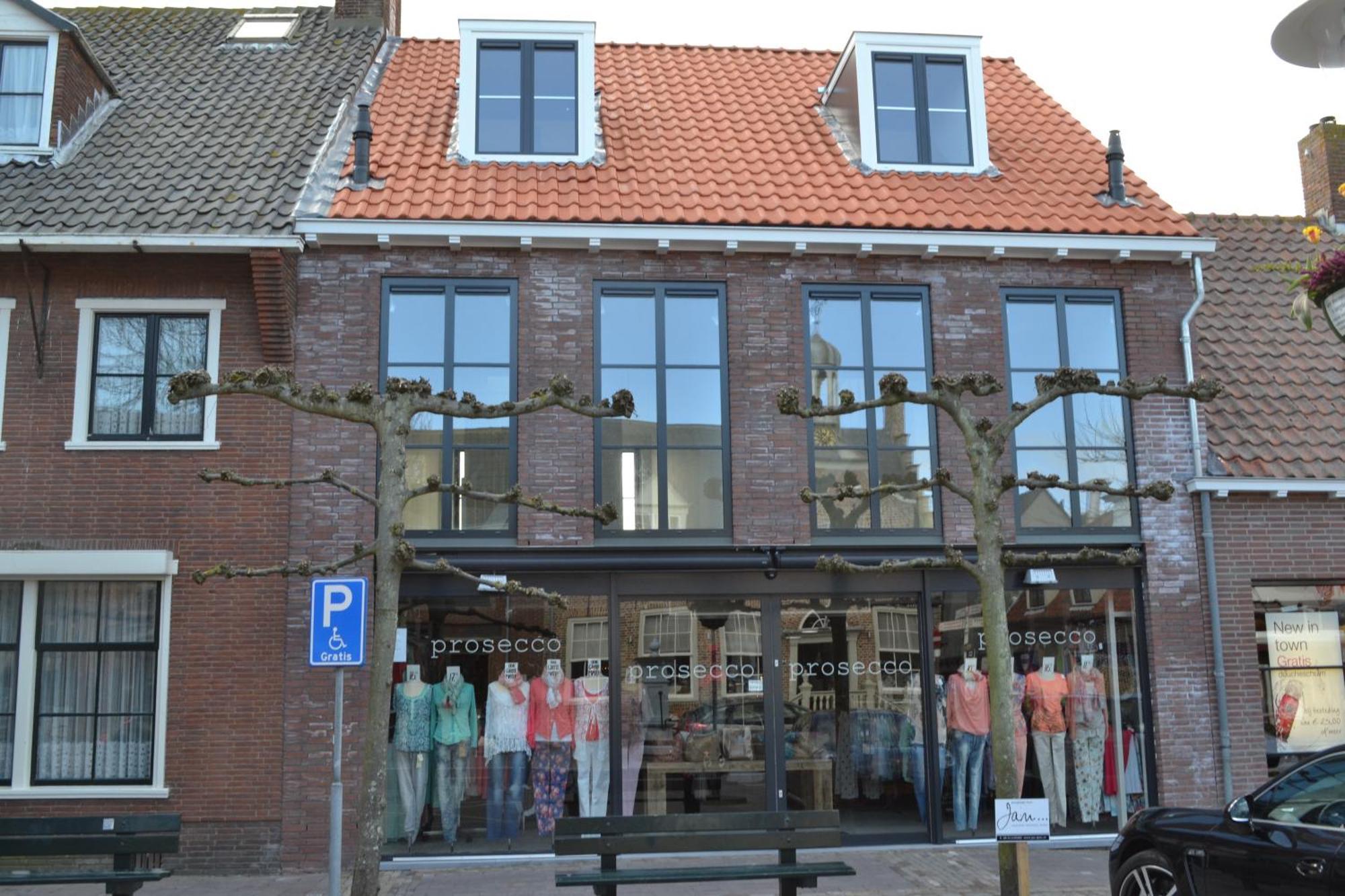 Zeayou Zeeland - Appartementen Markt 4 & 4A Domburg Bagian luar foto