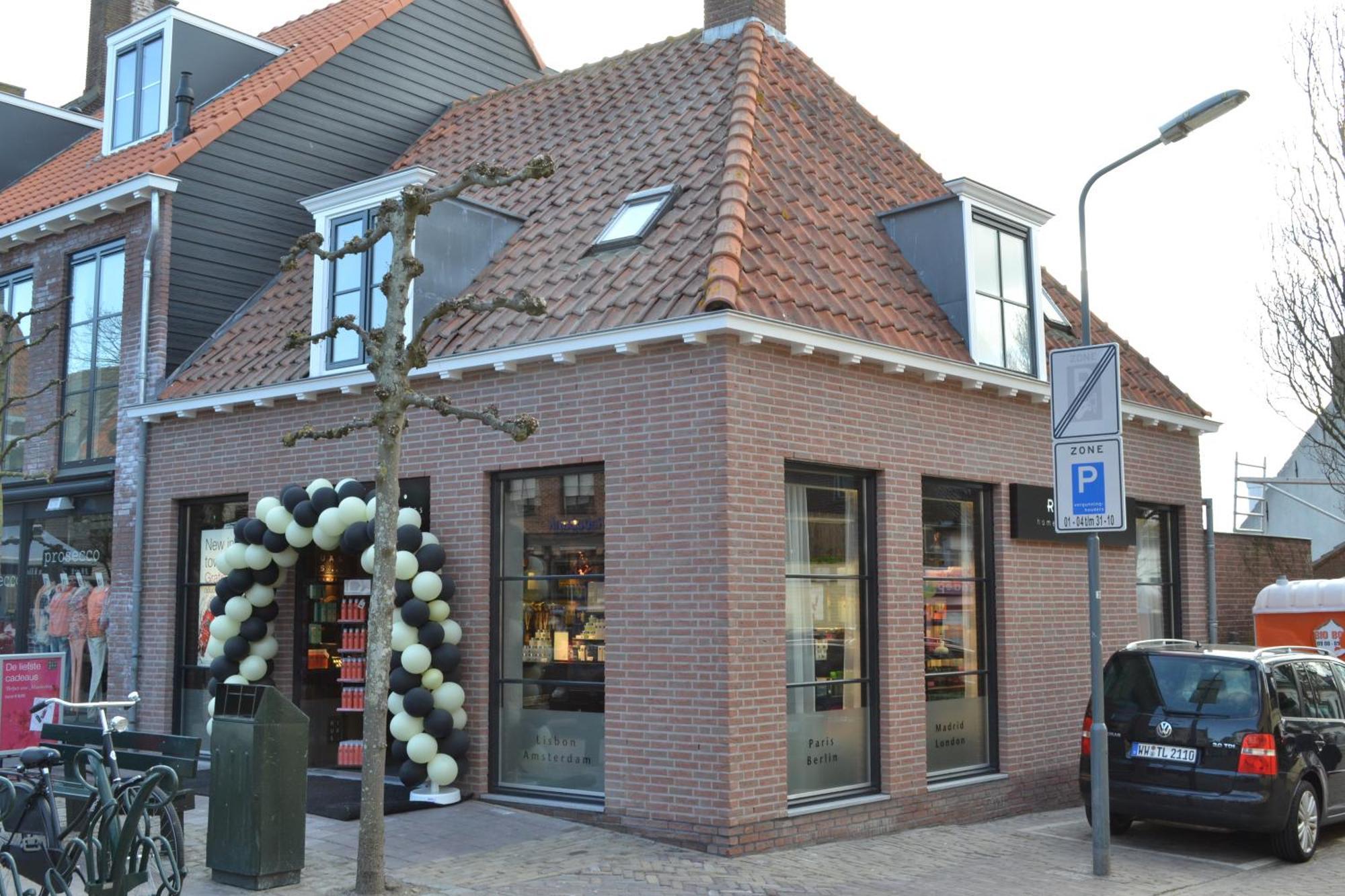 Zeayou Zeeland - Appartementen Markt 4 & 4A Domburg Bagian luar foto