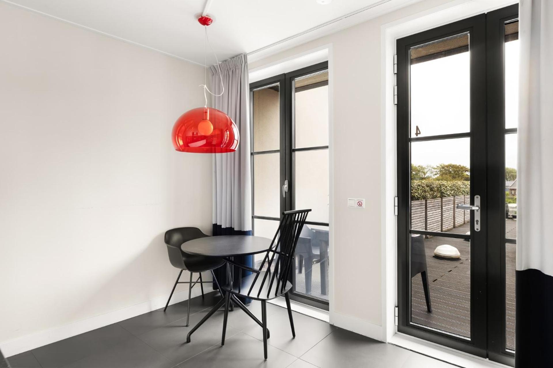 Zeayou Zeeland - Appartementen Markt 4 & 4A Domburg Bagian luar foto